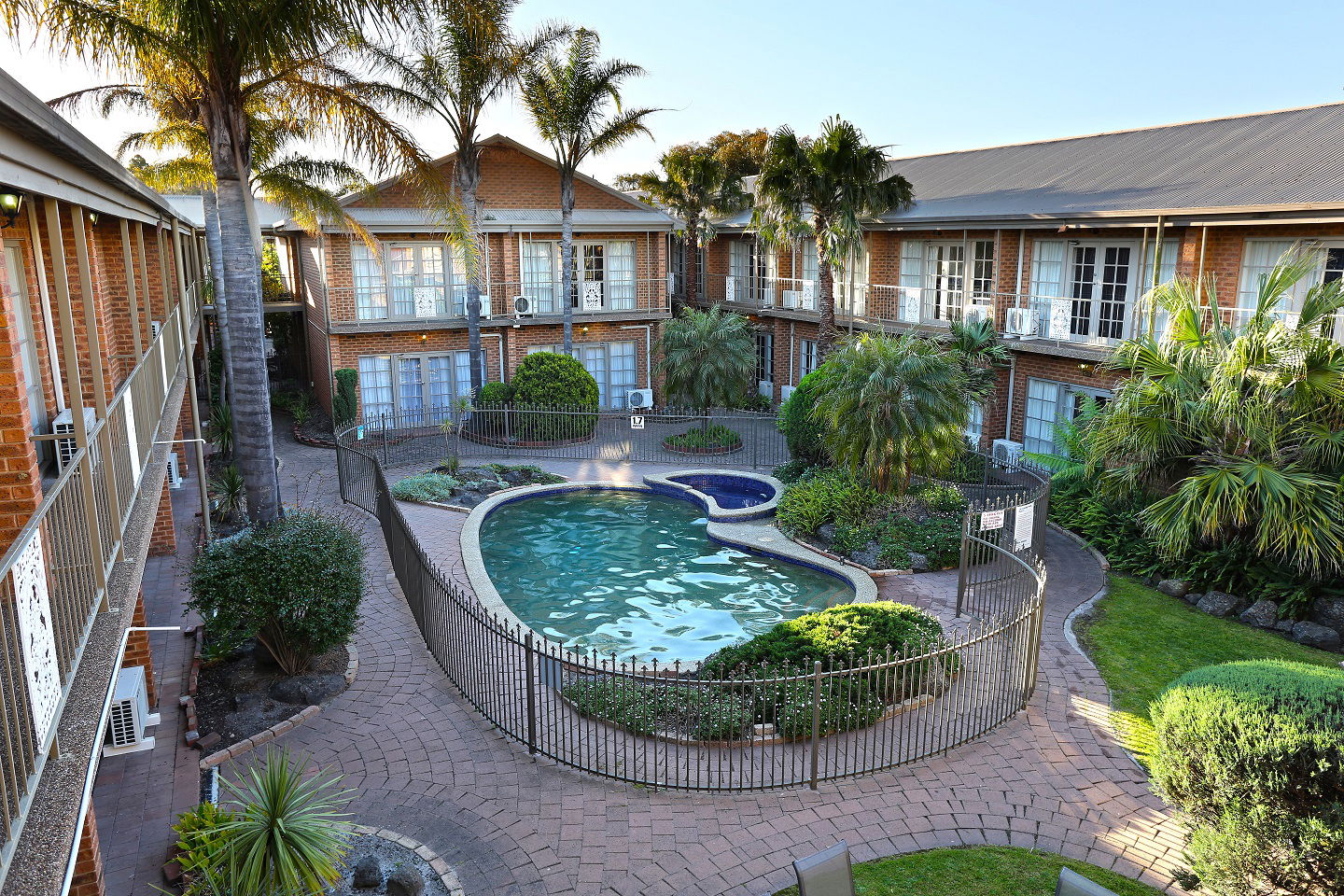 Montmorency VIC Accommodation Mermaid Beach