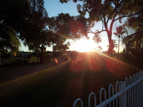 Bowen Arrow Motel - Accommodation Mermaid Beach 1