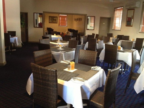 Bluestone Motor Inn - Accommodation Mermaid Beach 3