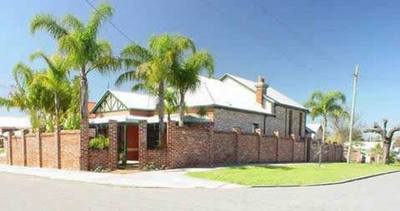 Above Bored Bed And Breakfast - Accommodation Mermaid Beach 1