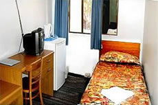 Acacia Inner City Inn - Accommodation Mermaid Beach 3