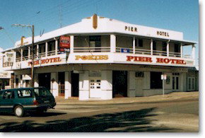 Pier Hotel - Accommodation Mermaid Beach 0