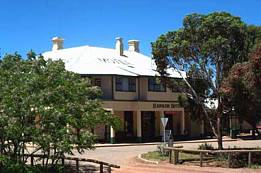 Hawker Hotel Motel - Accommodation Mermaid Beach 0