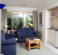 Bellevue Bed  Breakfast - Accommodation Mermaid Beach