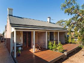 Strathalbyn Villas - Accommodation Mermaid Beach 0