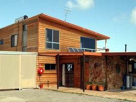 Shboo Shelly Beach Lodge - Accommodation Mermaid Beach 0