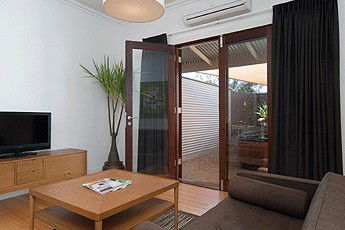 Strathalbyn Villas - Accommodation Mermaid Beach 5