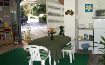 Frangipanni Bed And Breakfast - Accommodation Mermaid Beach 2