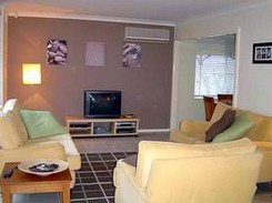 Summerhouse BnB - Accommodation Mermaid Beach 4