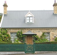 Crescentfield Cottage - Accommodation Mermaid Beach