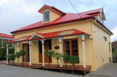 Quayside Cottages - Accommodation Mermaid Beach 3