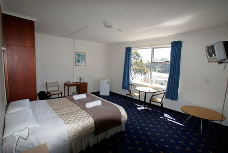 Wharf Hotel Wynyard - Accommodation Mermaid Beach 1