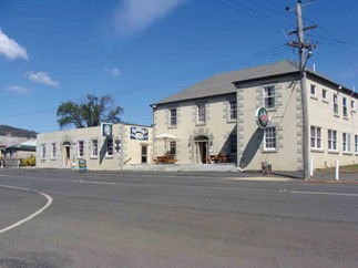 Fingal Hotel - Accommodation Mermaid Beach 1