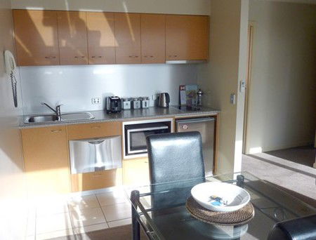 Flinders Lane Holiday Units - Accommodation Mermaid Beach 2