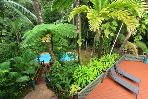 Wait A While Retreat - Accommodation Mermaid Beach 11