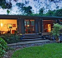 Cow Bay Homestay Bed and Breakfast - Accommodation Mermaid Beach