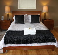 At Sunrise Cottages - Accommodation Mermaid Beach