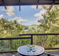Secrets on the Lake - Accommodation Mermaid Beach
