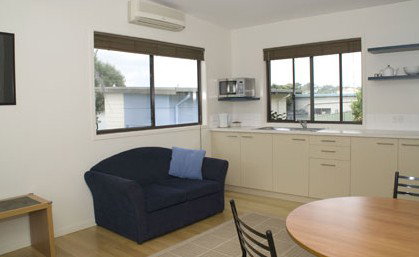 Anglesea Lodge - Accommodation Mermaid Beach 5
