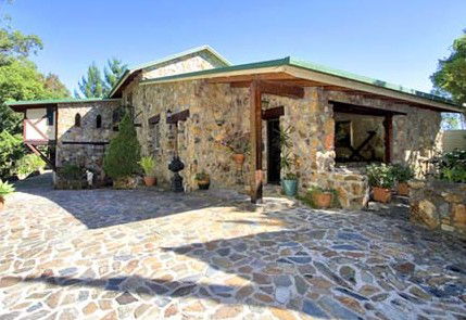 Castle On The Hill Bed And Breakfast - Accommodation Mermaid Beach 3