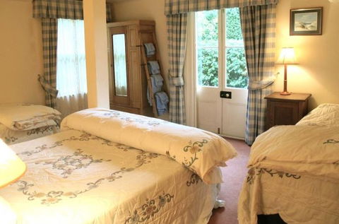 Capers Guesthouse And Cottage - Accommodation Mermaid Beach 0