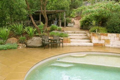 Capers Guesthouse And Cottage - Accommodation Mermaid Beach 1