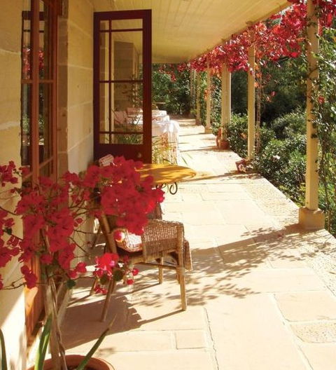 Capers Guesthouse And Cottage - Accommodation Mermaid Beach 4
