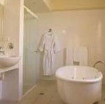 Amazing Country Escapes - Five Frogs - Accommodation Mermaid Beach 4