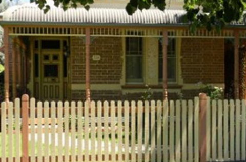 Chuck's Place - Accommodation Mermaid Beach 0