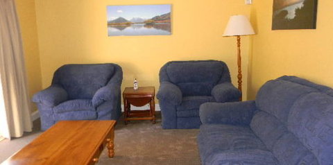 Chuck's Place - Accommodation Mermaid Beach 4