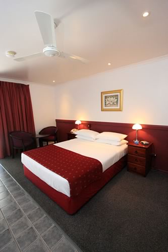 Xenia Central Studio Accommodation - Accommodation Mermaid Beach 3