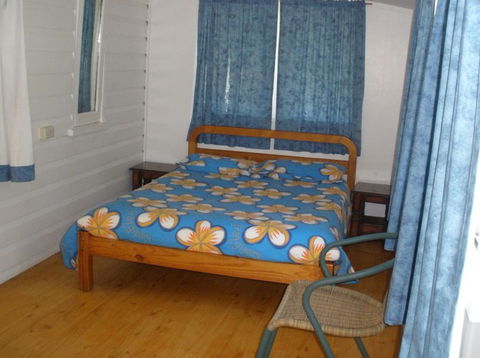 Cosy Cottages Amity Point - Accommodation Mermaid Beach 2
