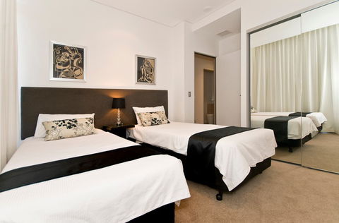 Ambience On Burleigh Beach - Accommodation Mermaid Beach 10