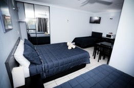 Miami Shore Motel - Accommodation Mermaid Beach 2