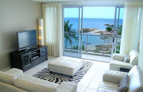 Coral Cove Apartments - Accommodation Mermaid Beach 3