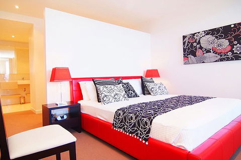 Coral Cove Apartments - Accommodation Mermaid Beach 4
