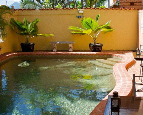 Adobe Motel - Accommodation Mermaid Beach 1