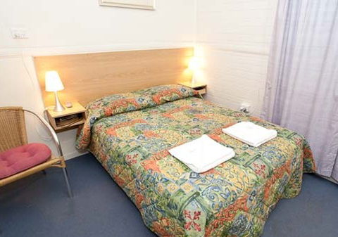 Carrington Hotel - Accommodation Mermaid Beach 2
