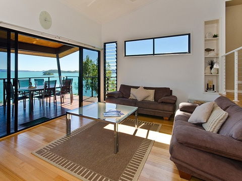 Hamilton Island 'Shorelines' Apartment - Accommodation Mermaid Beach 4