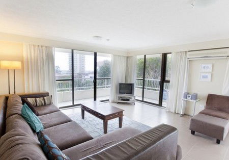 Capricornia Apartments - Accommodation Mermaid Beach 1