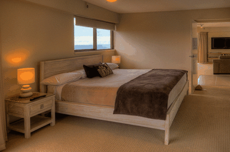 Esplanade Luxury Beachfront Apartments - Accommodation Mermaid Beach 3