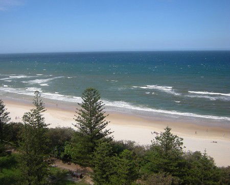 Pacific Regis Beachfront Apartments - Accommodation Mermaid Beach 0