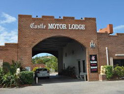 Castle Motor Lodge - Accommodation Mermaid Beach 2