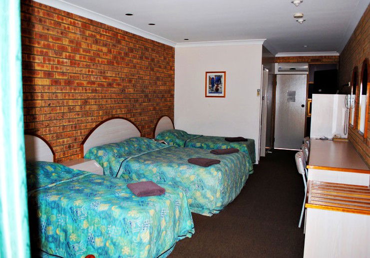 Ernestina QLD Accommodation Mermaid Beach