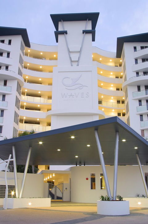 Waves Maroochy River - Accommodation Mermaid Beach 0