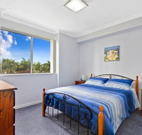 Lakeside Waterfront Apartment 18 - Accommodation Mermaid Beach
