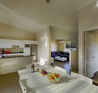 Middle Rock Holiday Resort - Accommodation Mermaid Beach