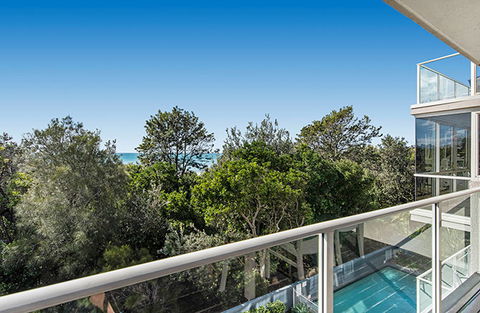 84 The Spit - Accommodation Mermaid Beach 10
