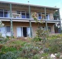 The Dog And Cockle Beach House - Accommodation Mermaid Beach