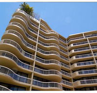 Hillcrest Central Apartment Hotel - Accommodation Mermaid Beach